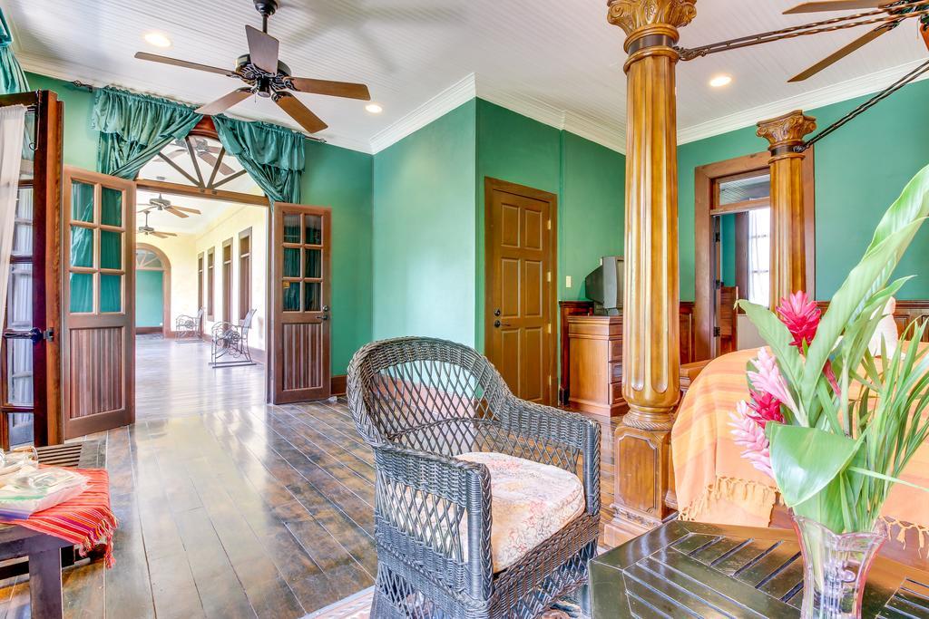 סן איגנאסיו Colonial Suite @ Mahogany Hall מראה חיצוני תמונה
