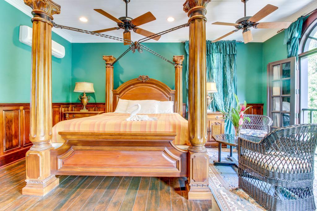 סן איגנאסיו Colonial Suite @ Mahogany Hall מראה חיצוני תמונה